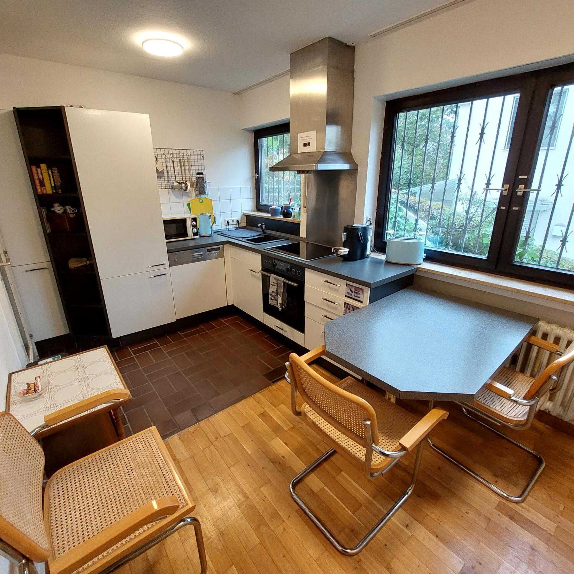 Grosszuegige Wohnung Mit Terrasse Wuerzburg, Zell Zell am Main Exterior photo